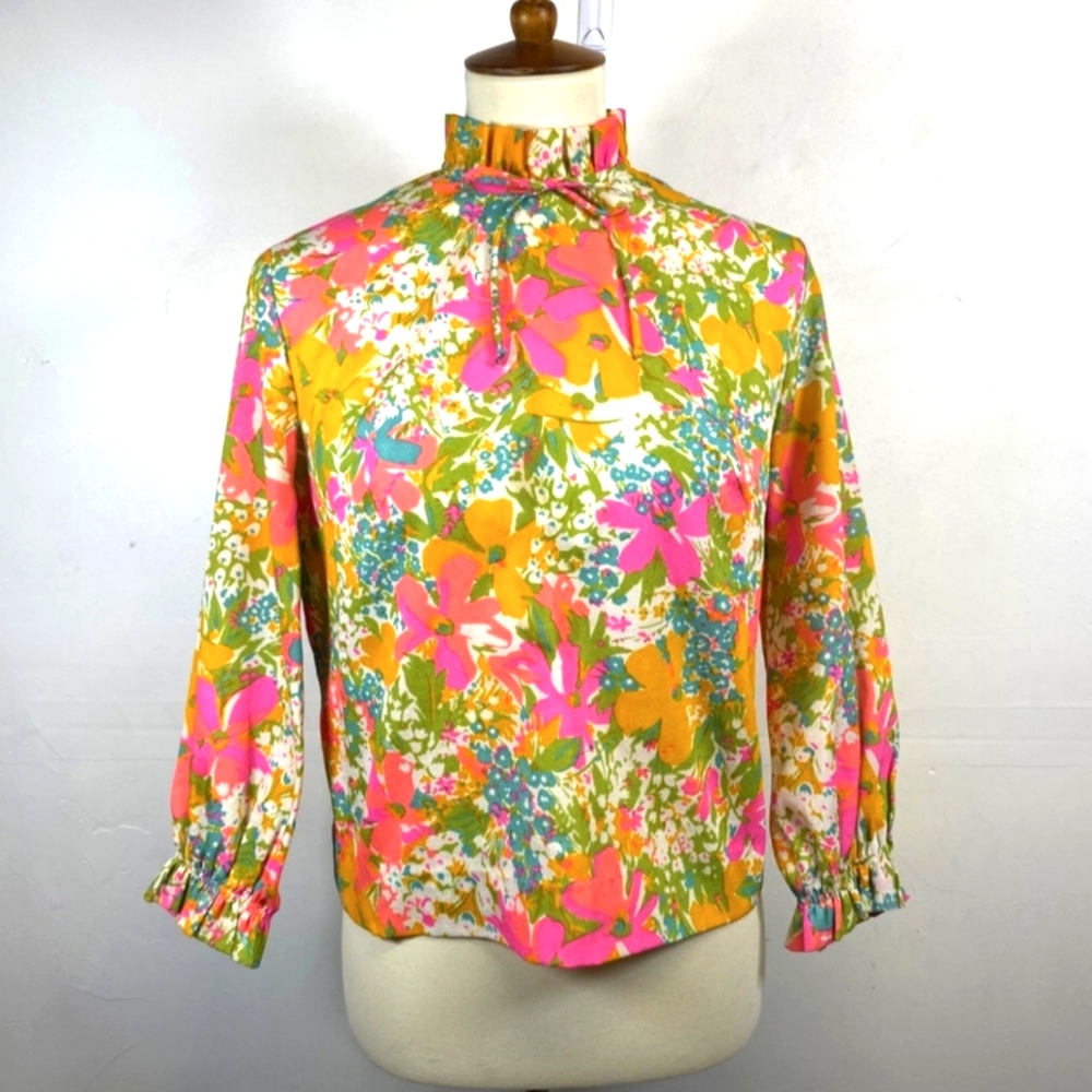 Vintage Fritzi of CA floral 60’s blouse